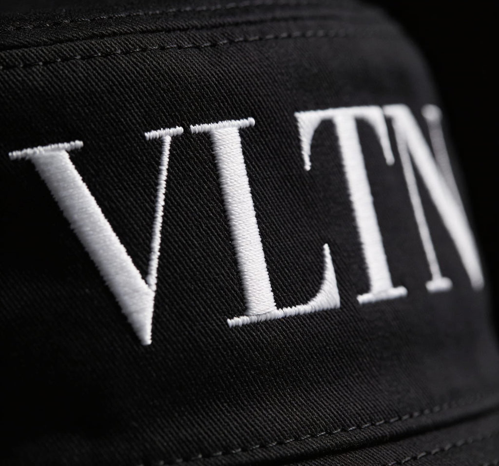 Valentino Garavani VLTN Nylon Bucket Hat - ‘Black/White’