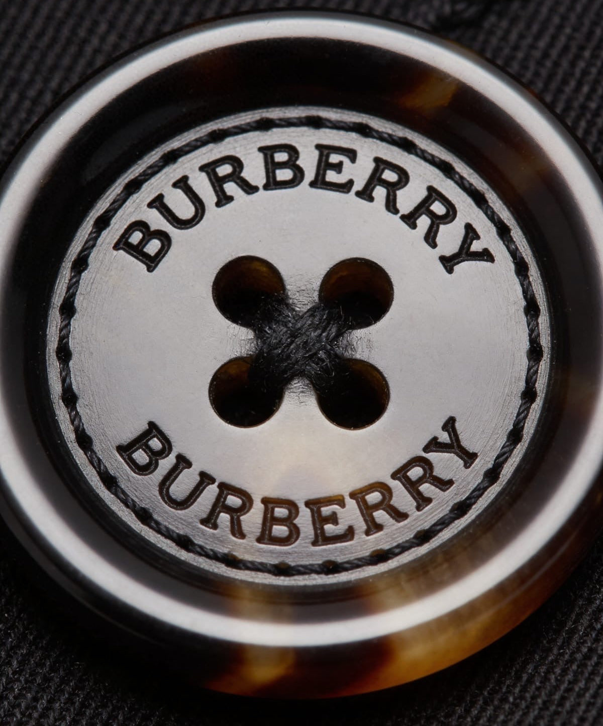 Burberry 'The Chelsea' Heritage Trench Coat - Slim Fit (Classic Edition)